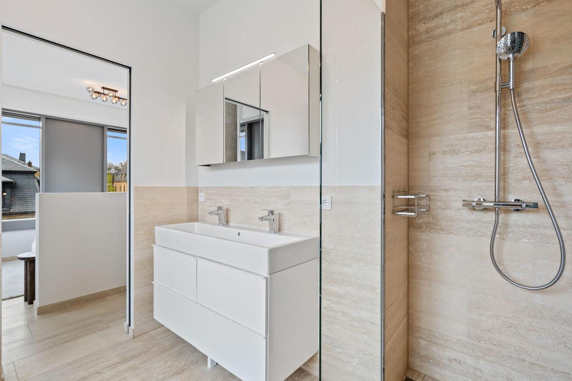 Appartamento Elegant 2Br With Balcony In Heart Of Lussemburgo Esterno foto